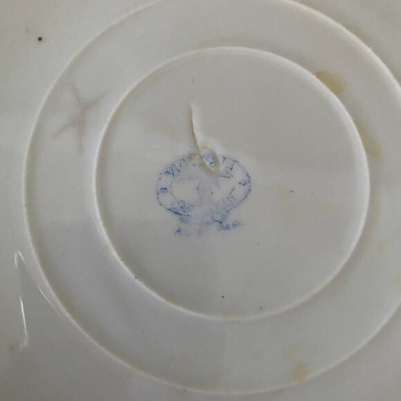 VICTORIA CARLSBAD Austria Plate with Handles Green Gold Gilt - Picture 6 of 7